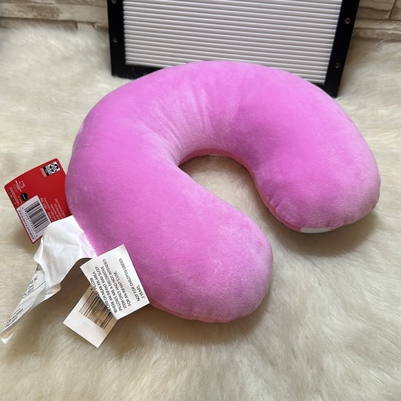 HELLO KITTY Travel Neck Pillow. - Picture 2 of 8